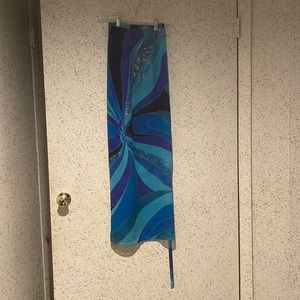 Skirt cover , beach.